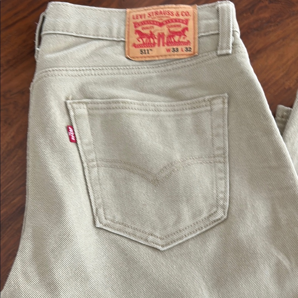 Levi's Beige Jeans